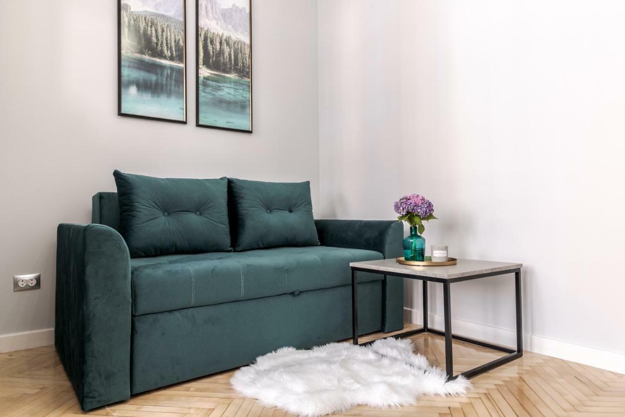 Modern Apartment Lviv Extérieur photo